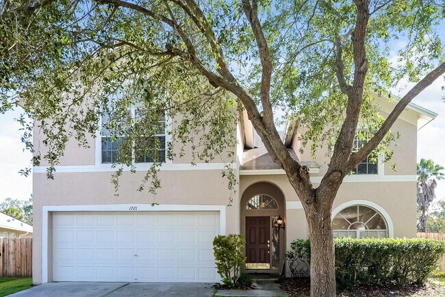 Building Photo - 1721 Scotch Pine Dr
