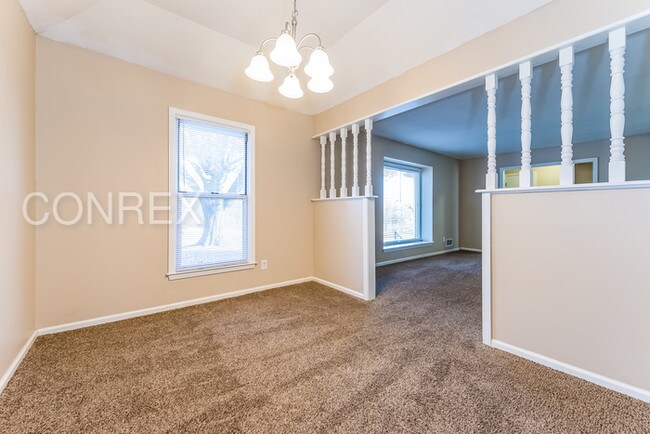 Building Photo - Very nice 4 bdrm/2 bath home for great value!