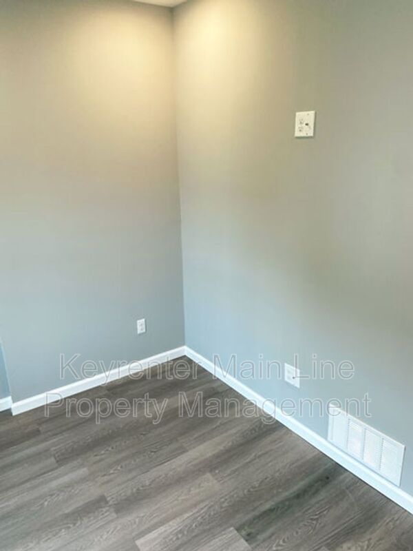 Building Photo - 3823 N Smedley St