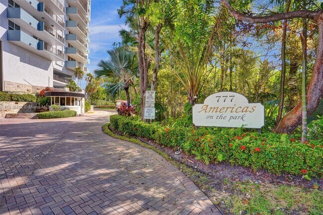Building Photo - 777 Bayshore Dr