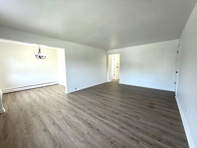 Foto del edificio - 5917 Cary Ave