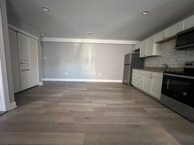 Foto del edificio - 5239 Jefferson St