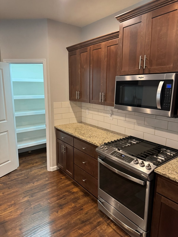 Foto del edificio - 3677 N 10th St