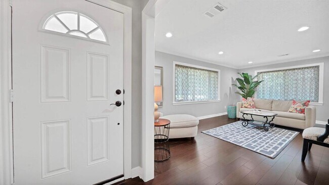 Foto del edificio - 8502 Westview Dr