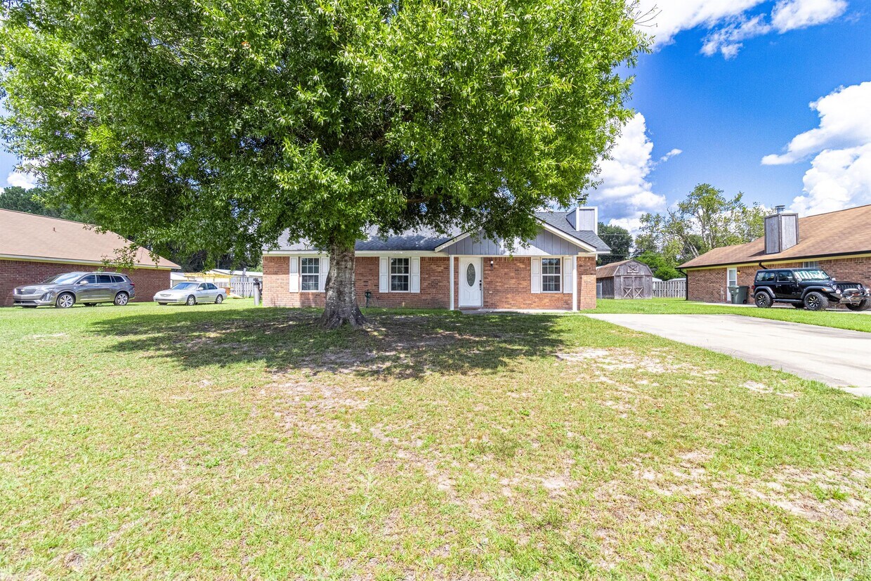 Primary Photo - 765 Melissa Dr