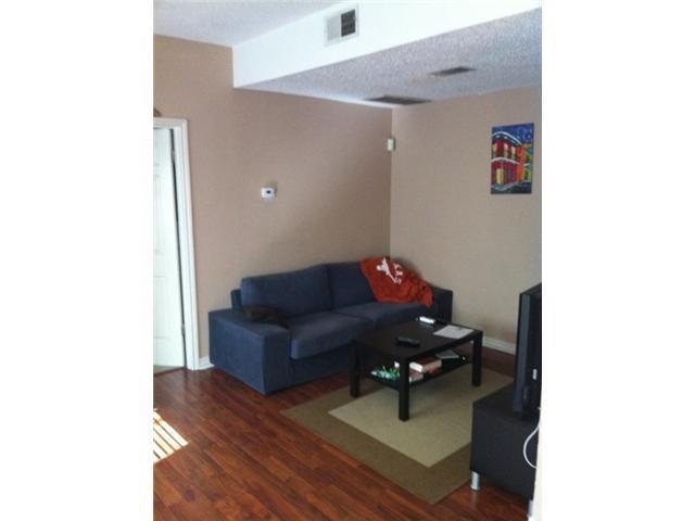 Foto del edificio - 904 W 21st St