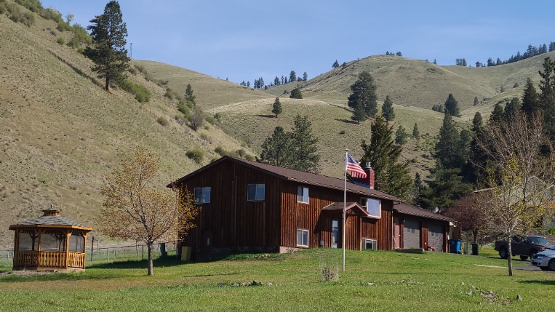 Primary Photo - 9336 Miller Creek Rd