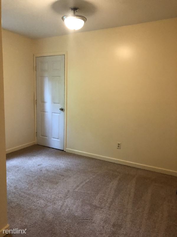 Foto del edificio - 3 br, 1 bath House - 331 N Main