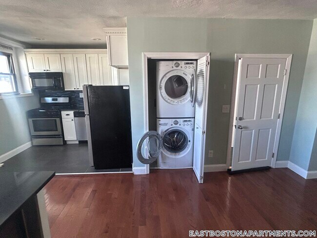 Foto del edificio - 349 Sumner St