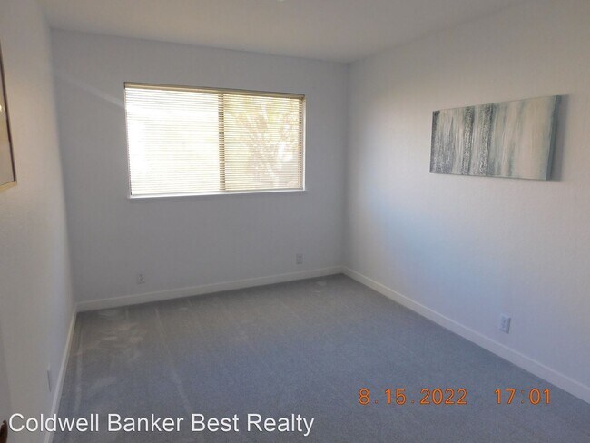 Building Photo - 3 br, 2.5 bath House - 169 E Upjohn Ave