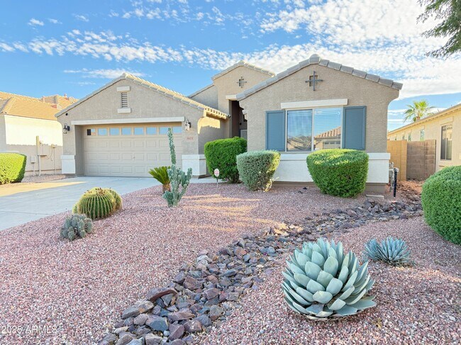 Foto del edificio - 605 E Nancy Ave