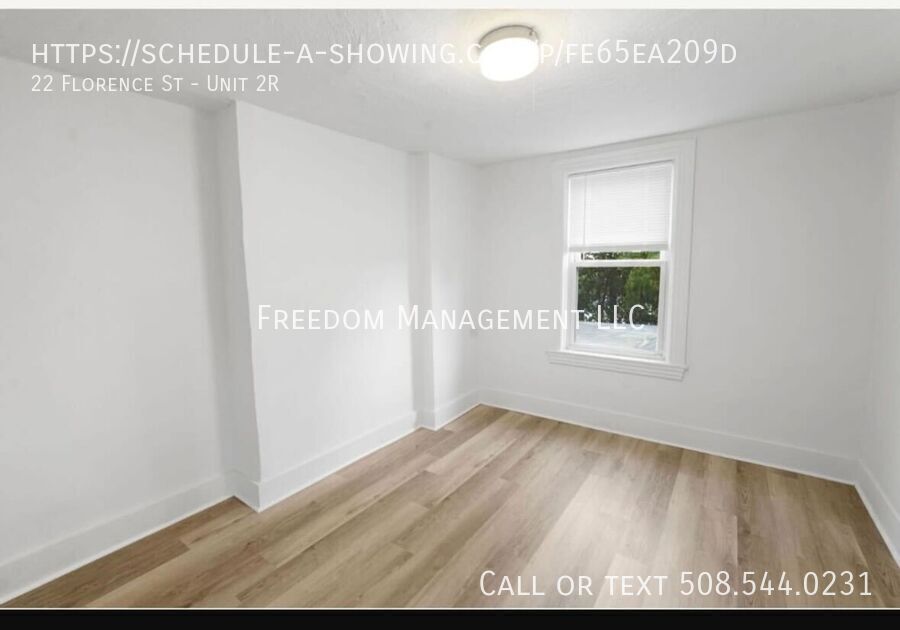 Building Photo - 22 Florence St