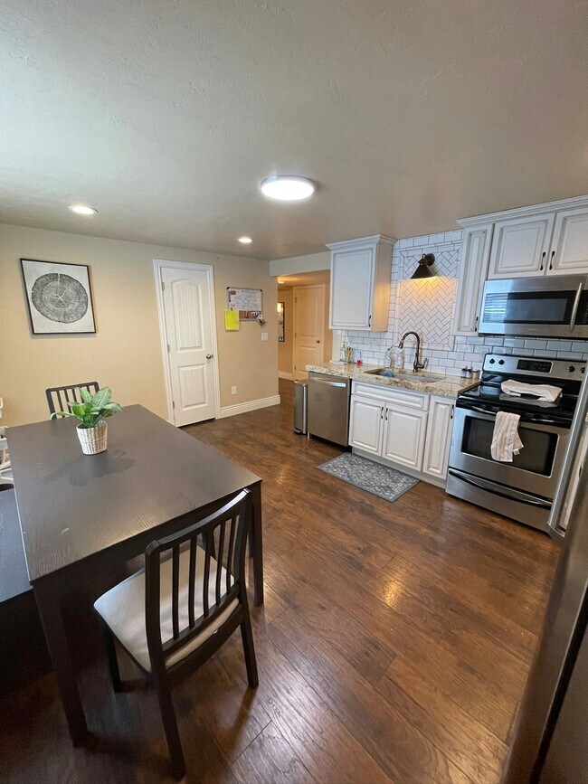 Foto del edificio - 976 1925 W