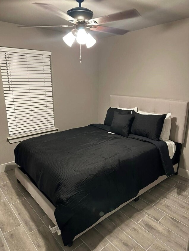 Building Photo - 340 N 9th St