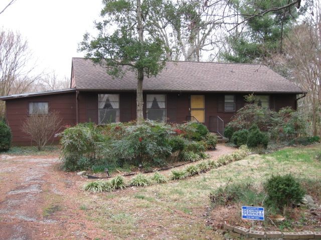 Primary Photo - 715 West St