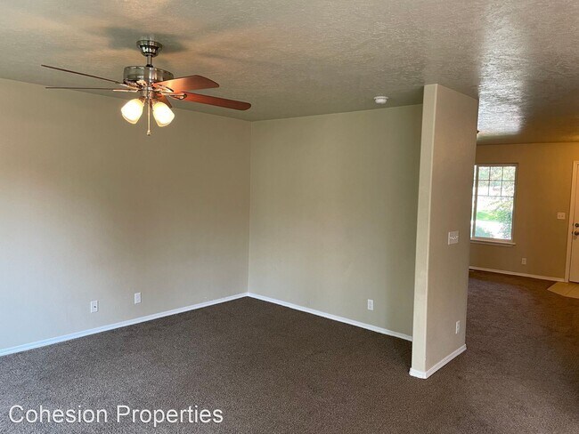 Foto del edificio - 4 br, 2.5 bath House - 12011 W Honeydew