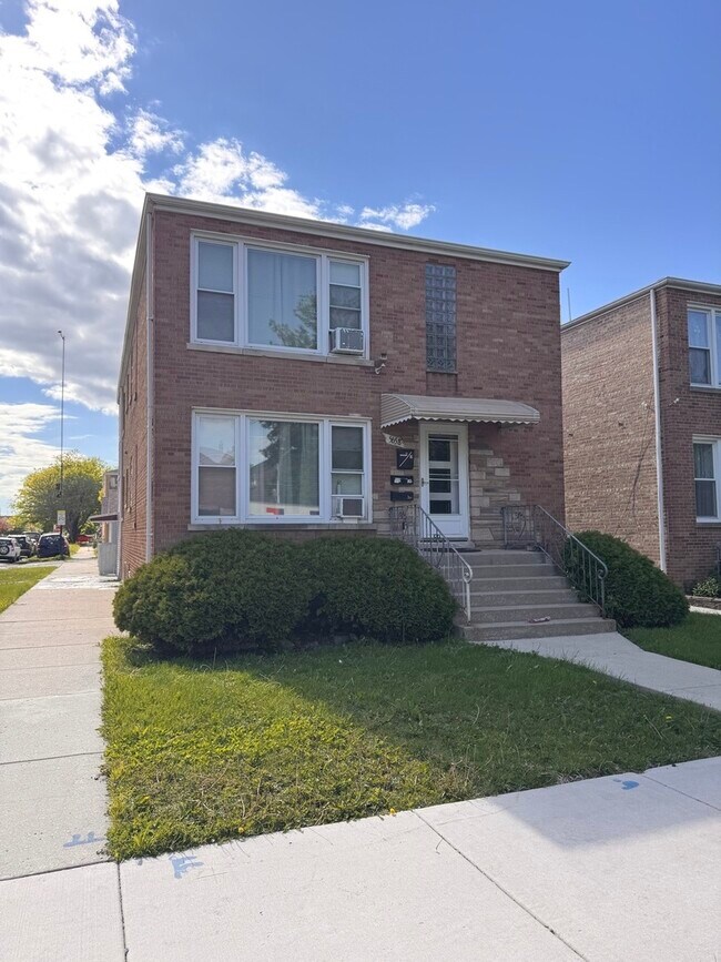 Building Photo - 5658 S Kolin Ave