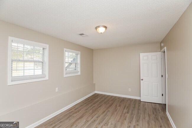 Building Photo - 4318 Compton Cir