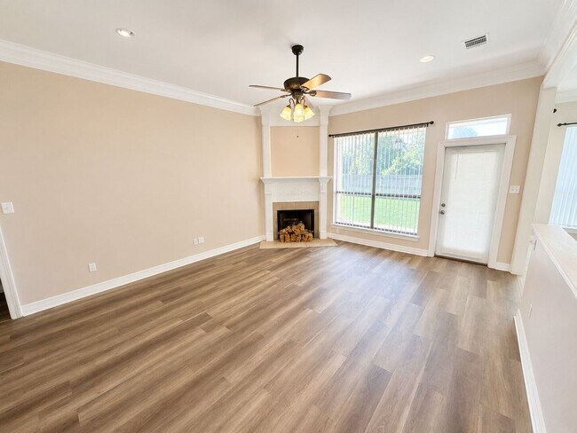 Foto del edificio - 1022 Creole Dr