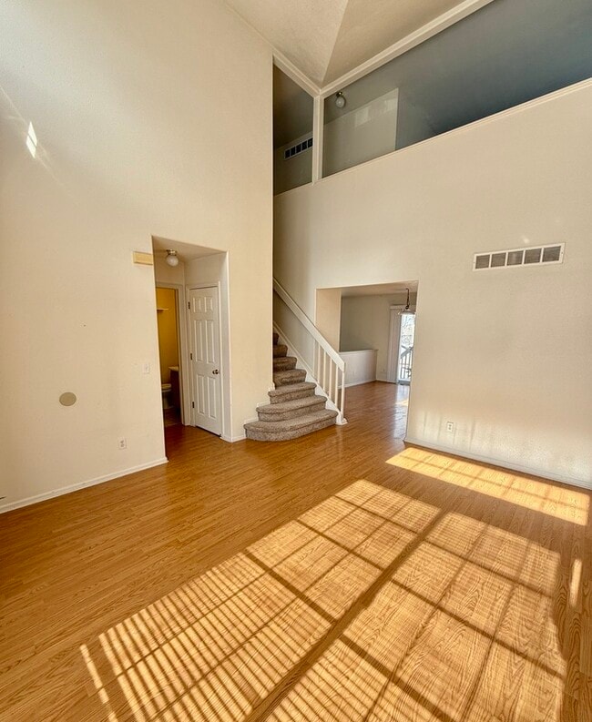 Foto del edificio - 9508 Cove Creek Dr