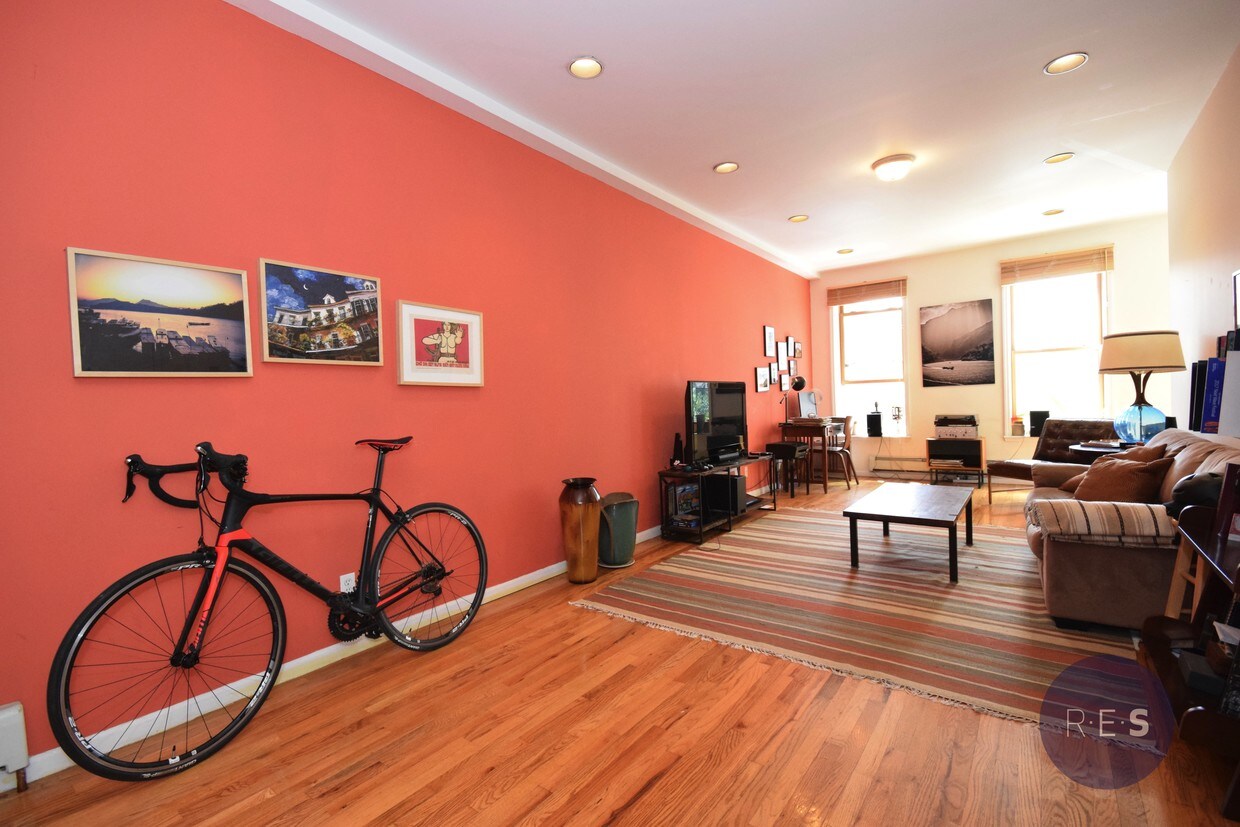 Foto principal - 627 Baltic St