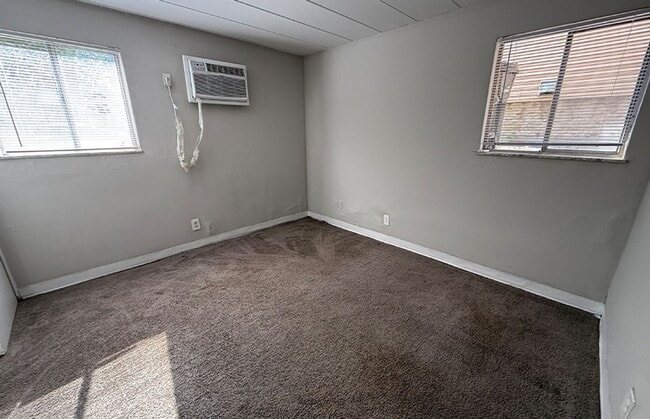 Building Photo - 331 Shiloh St