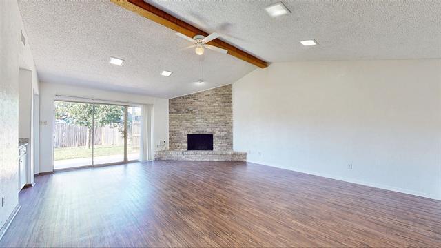 Building Photo - 310 Towne House Ln