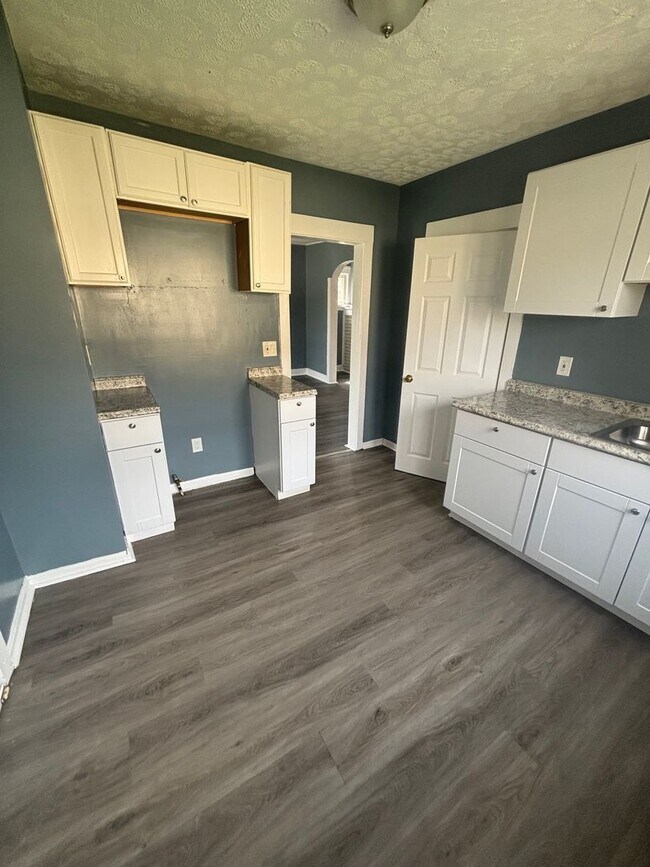 Foto del edificio - 4bd Single Garfield Section 8/Cash Pay