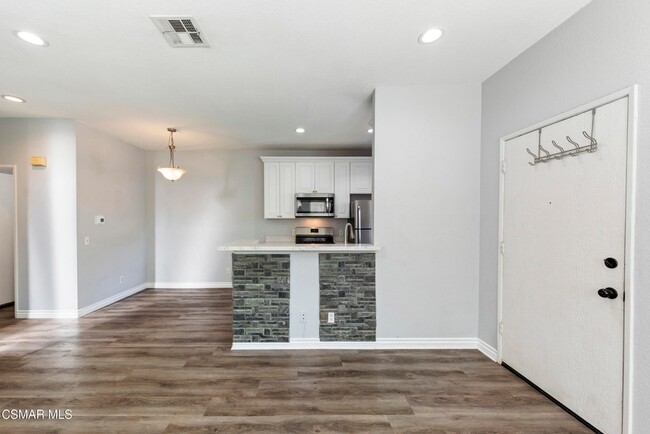 Building Photo - 152 Maegan Pl