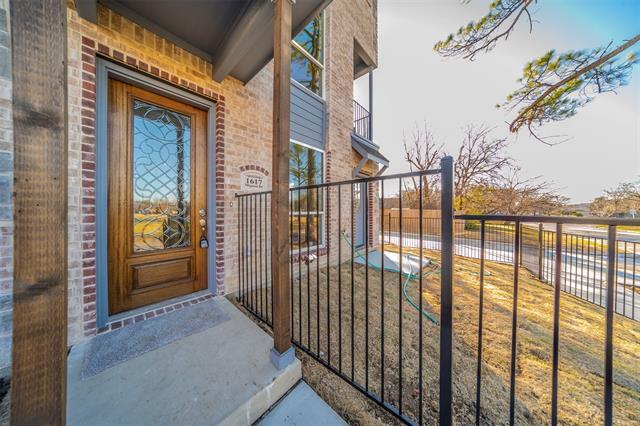 Building Photo - 1617 Mignon Dr