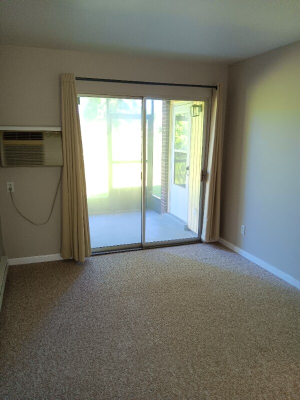 7731 Hazelcrest Dr Unit B, Hazelwood, MO 63042 Condo for Rent in