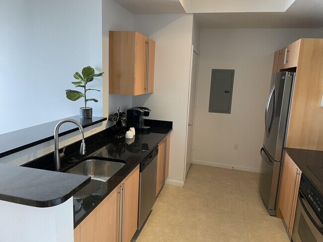 Foto del edificio - 1551 N Flagler Dr