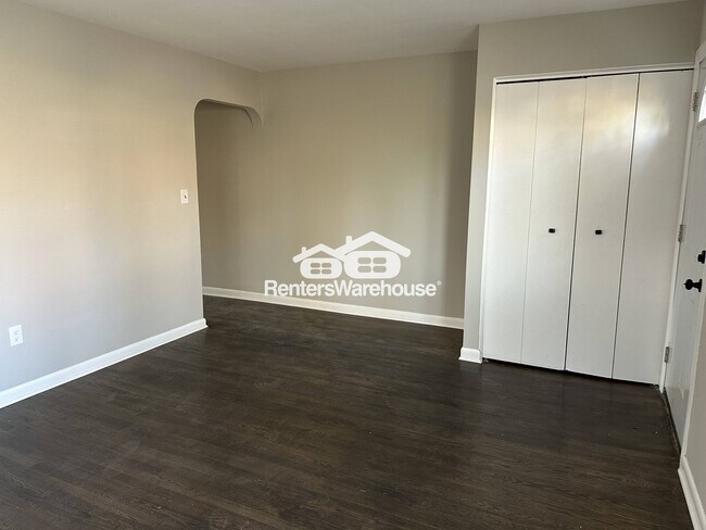 Foto del edificio - 1023 Cedarcroft Rd