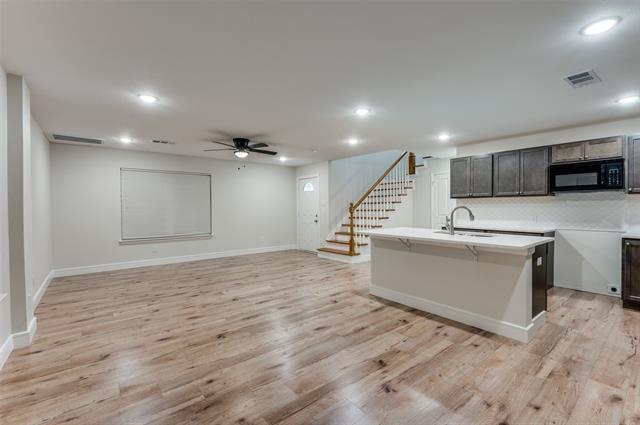 Building Photo - 1632 E Arlington Ave