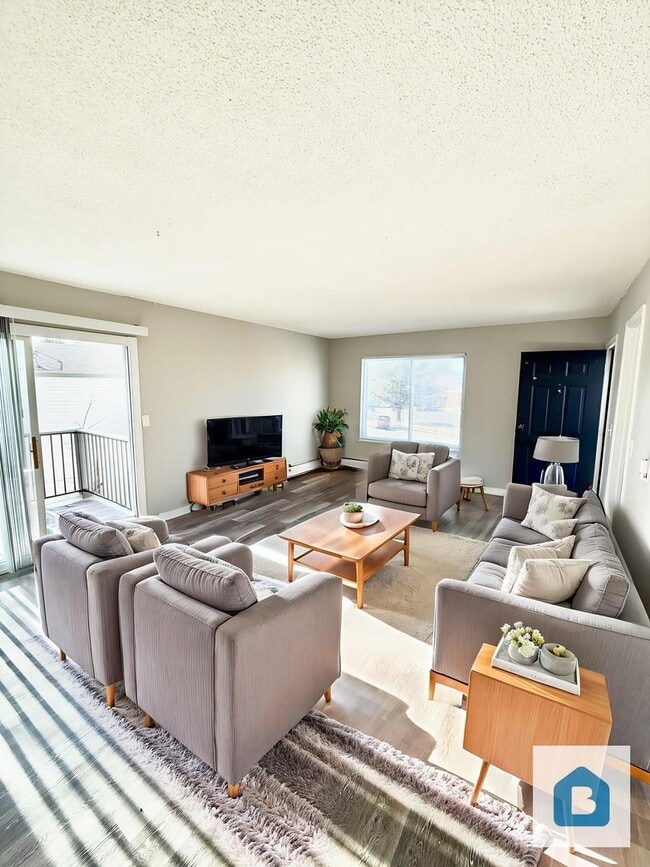 Building Photo - 4510 Picturesque Cir