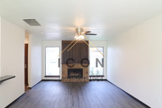 Foto del edificio - 3820 Southwind Ct