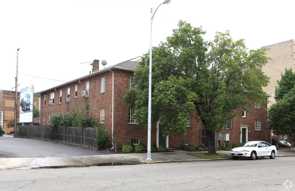 Foto del edificio - 840-834 7th St