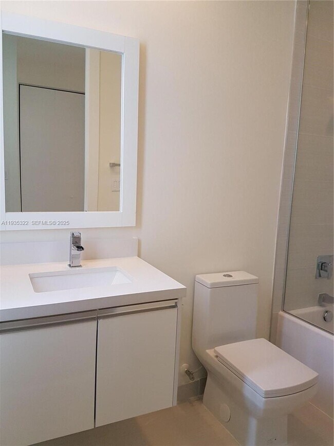 Foto del edificio - 10245 NW 63rd Terrace