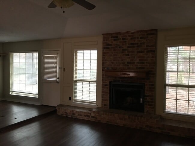 Foto del edificio - 3/2/2 SHISD