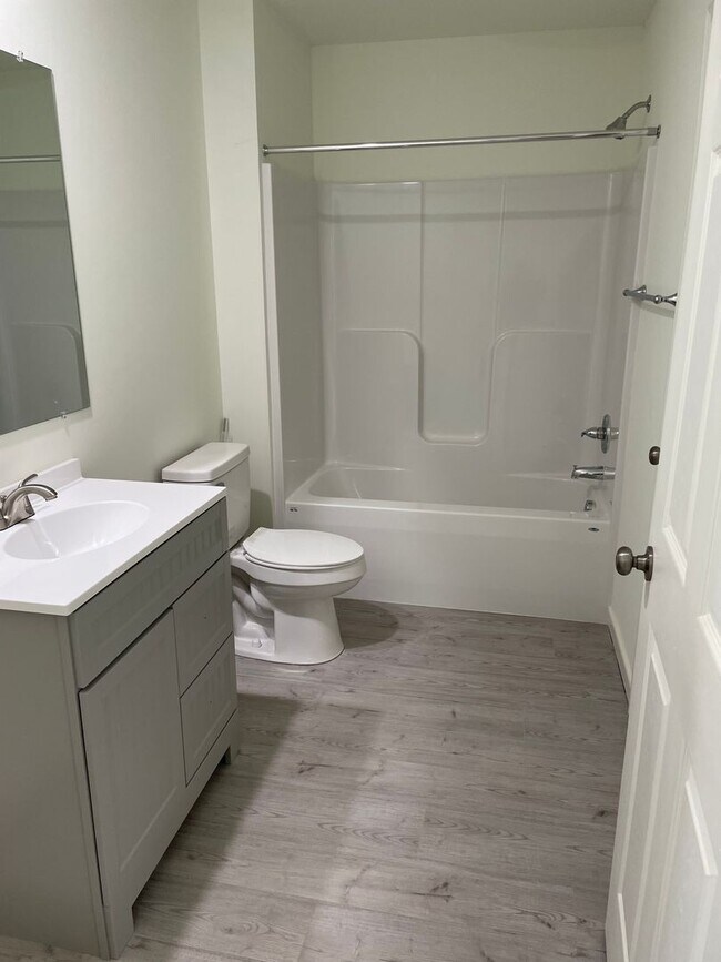 Foto del edificio - 3 bedroom / 1 bath Duplex / Apartment Cumberland, VA