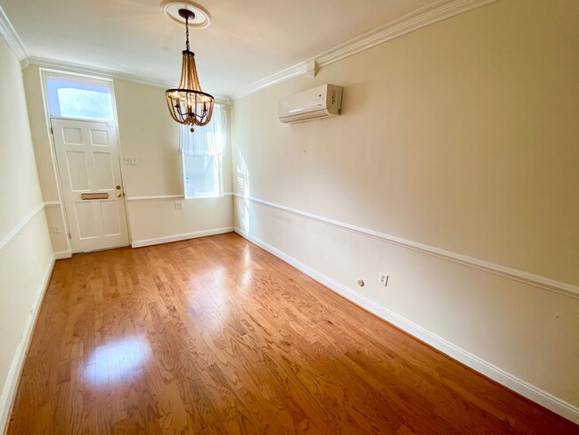 Foto del edificio - Lovely Two-Bedroom Fells Point Home w/ Pri...