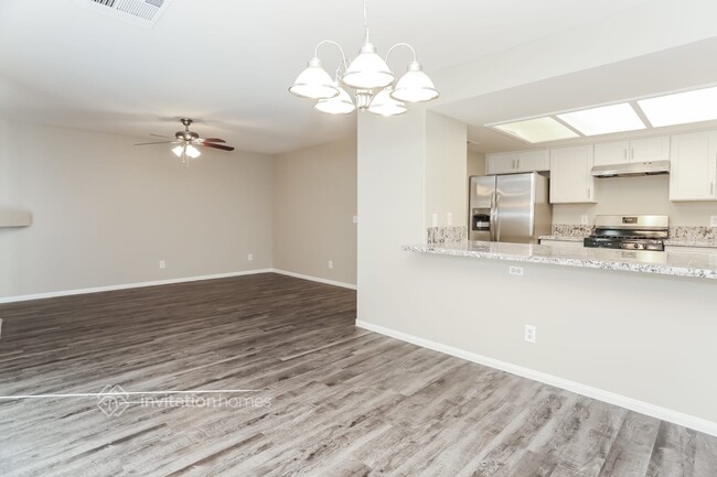 Building Photo - 10216 Asti Pl