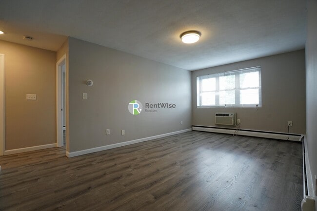 Photo - 39 Shepard St Apartment