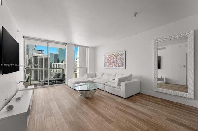 :iving Room - 244 Biscayne Blvd Apartment