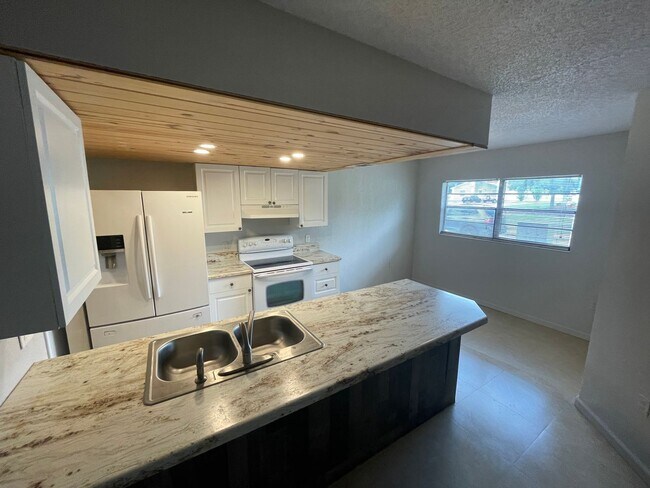 Foto del edificio - 2/1 in New Port Richey