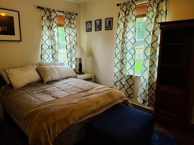 Foto del edificio - 7833 Wileyvale Rd