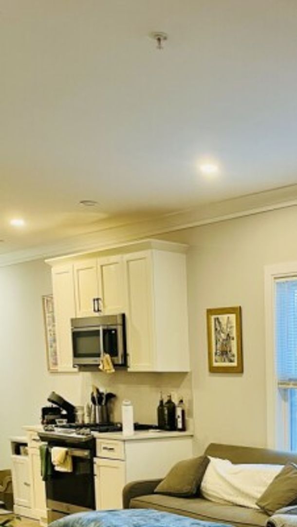 Foto del edificio - 4 bed 2 bath - ALLSTON - 9/1