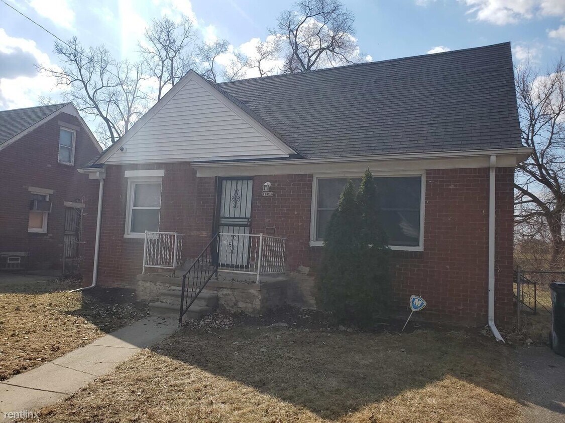 Primary Photo - 3 br, 1 bath House - 20215 Ward St