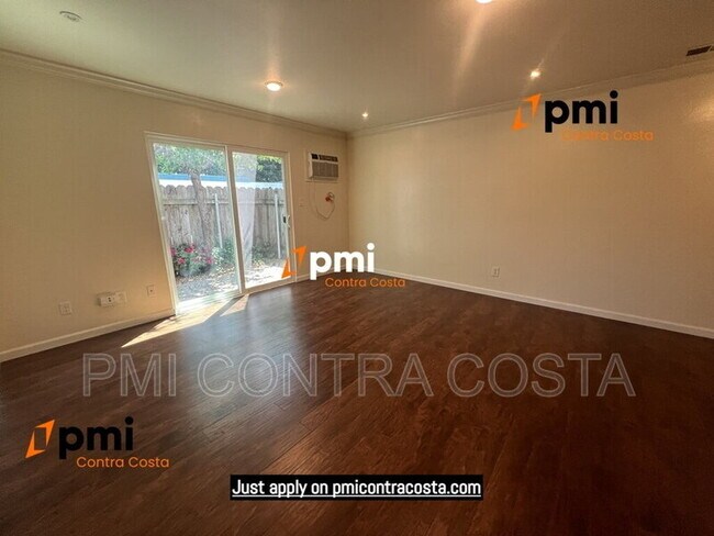 Foto del edificio - 3905 Clayton Rd