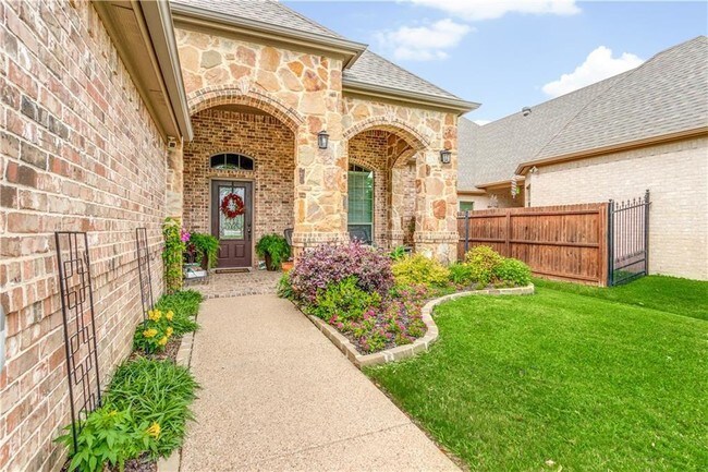Building Photo - 9437 Merganser Dr